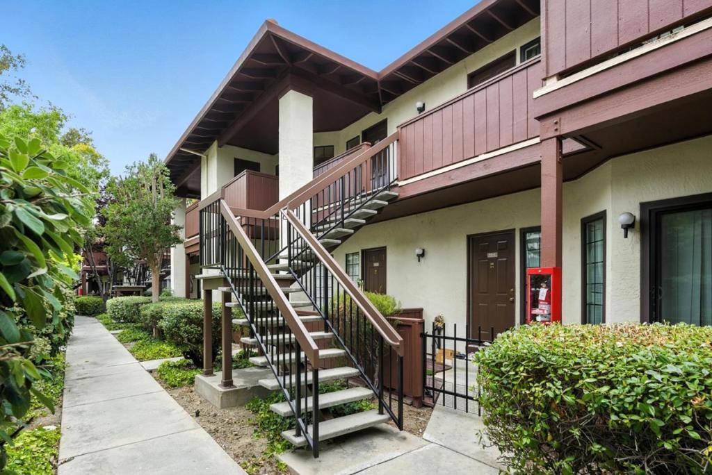 Sunnyvale, CA 94085,461 Costa Mesa TER #G