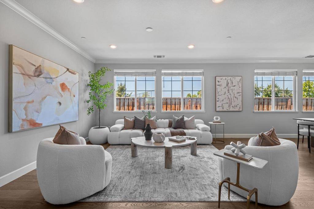 Fremont, CA 94555,34104 Spur WAY