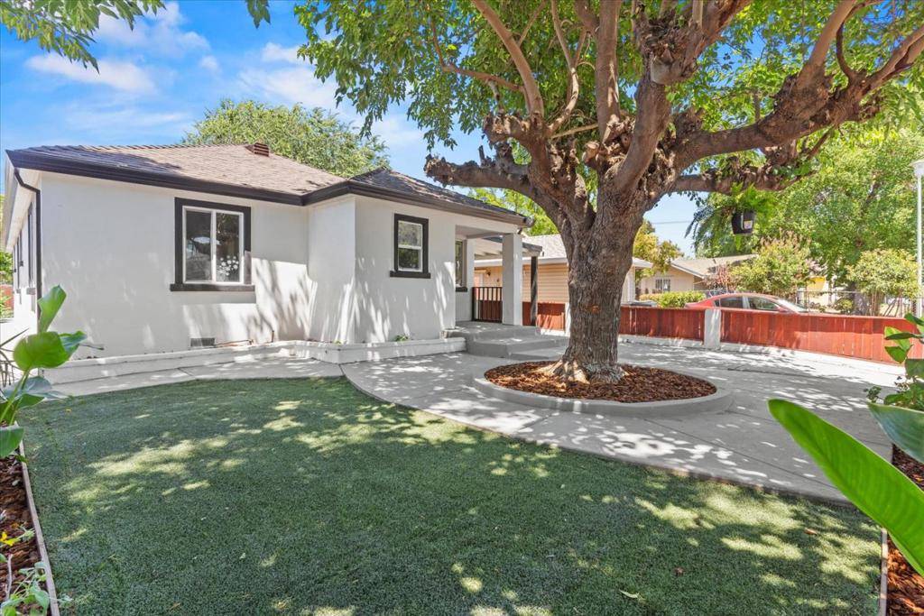 Sacramento, CA 95820,3803 22nd AVE