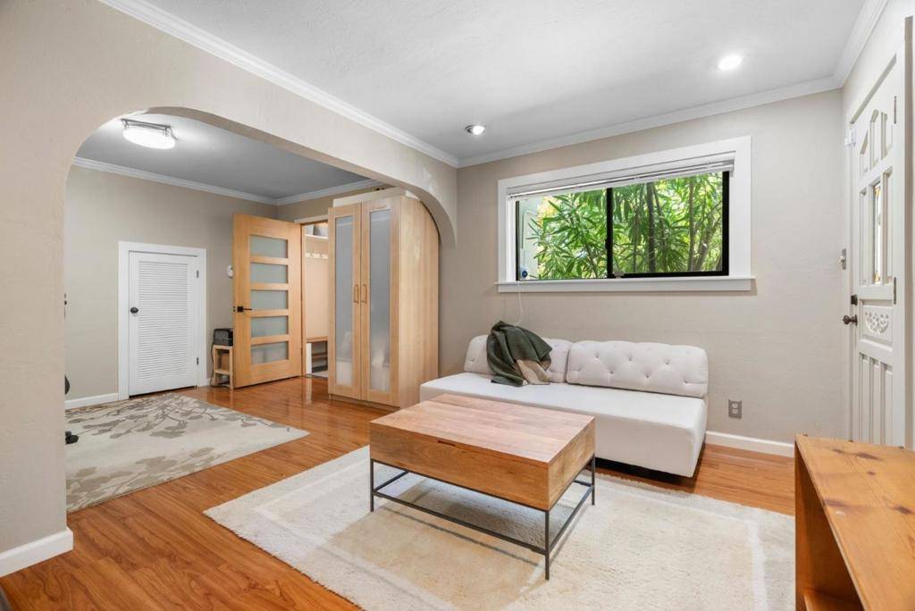San Carlos, CA 94070,476 Wellington DR