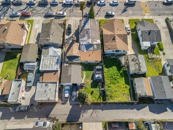 Watsonville, CA 95076,229 Elm ST