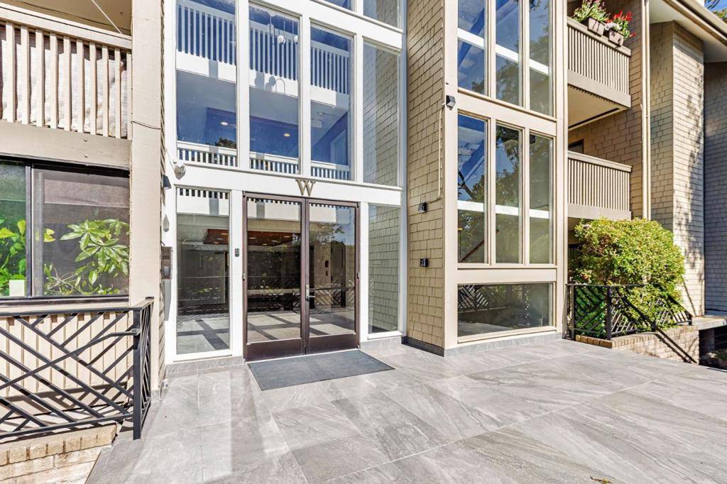 49 Showers DR #W203, Mountain View, CA 94040
