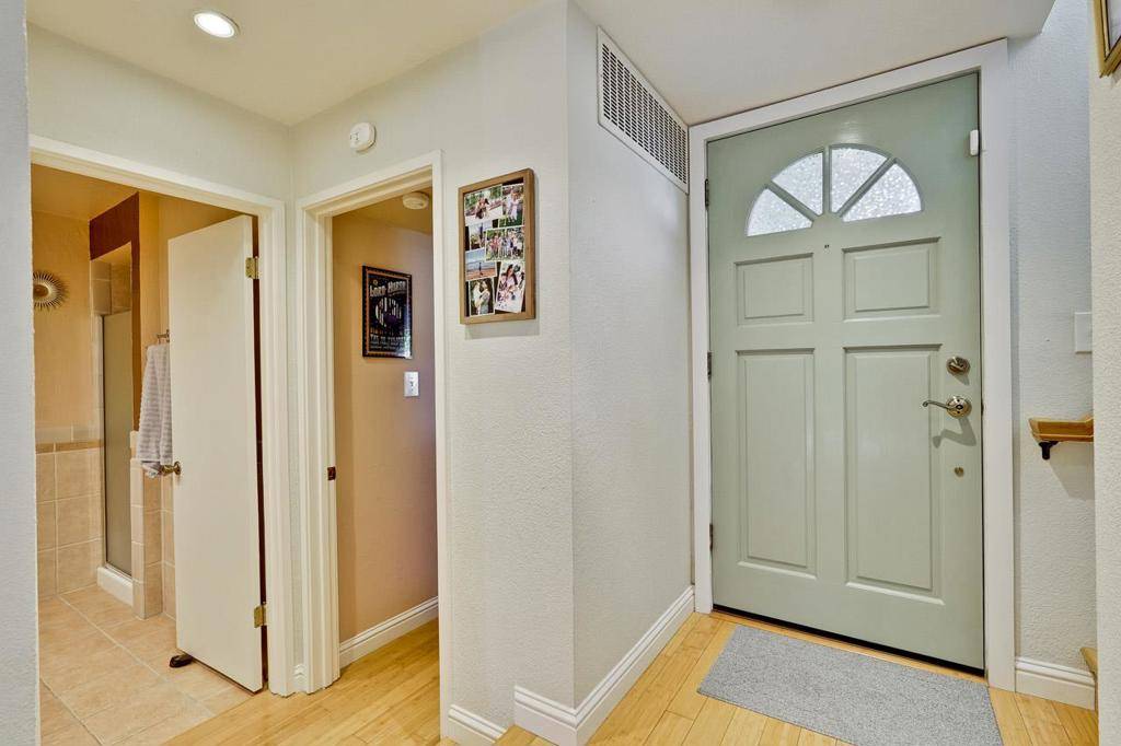 San Jose, CA 95139,7102 Point Dunes CT