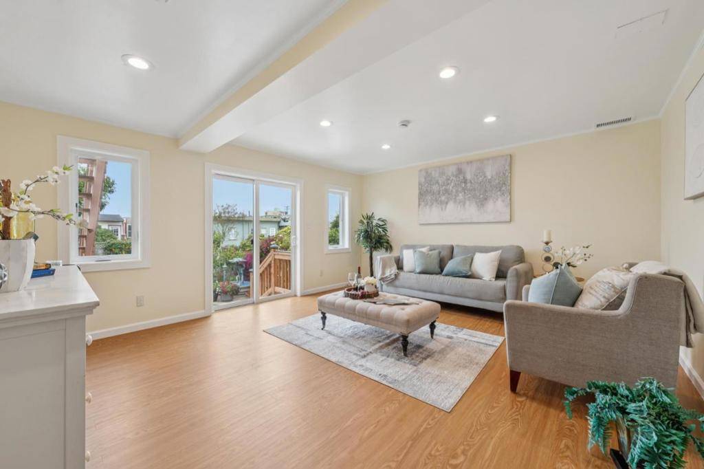 San Francisco, CA 94122,1451 43rd AVE