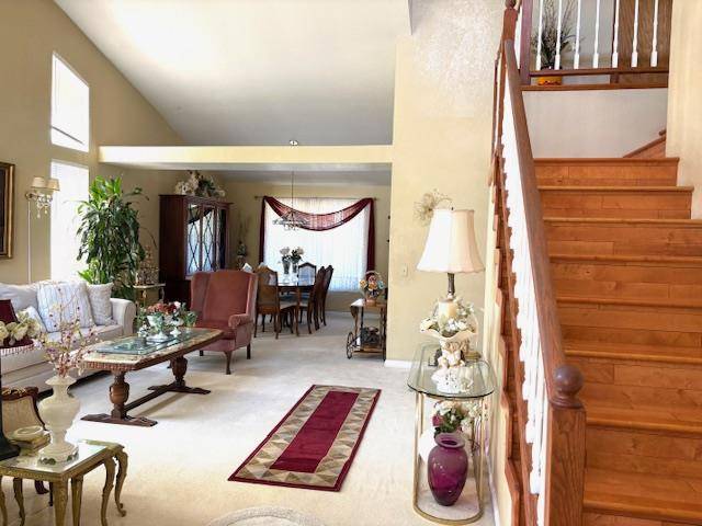 Sacramento, CA 95828,8317 Honeycomb WAY