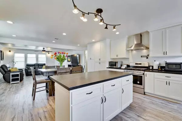 South San Francisco, CA 94080,118 Cherry AVE