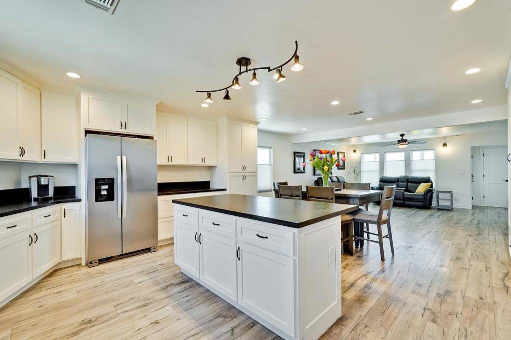 118 Cherry AVE, South San Francisco, CA 94080