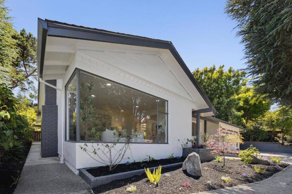 Burlingame, CA 94010,2985 Trousdale DR
