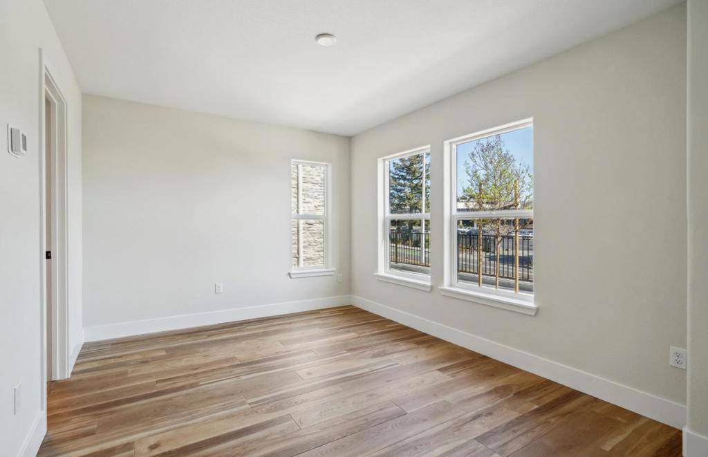 San Mateo, CA 94403,2506 Sage ST