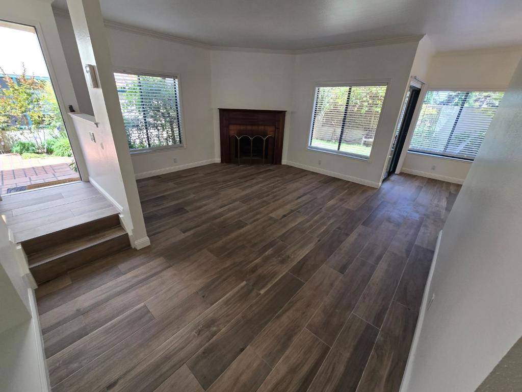 San Mateo, CA 94404,2261 Armada WAY