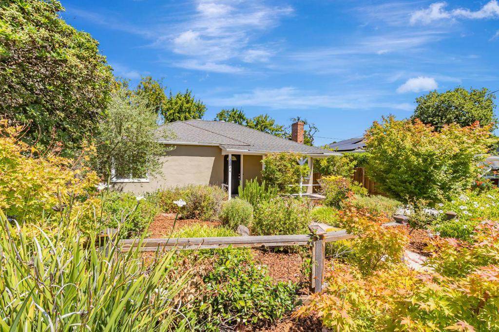 2534 Howard AVE, San Carlos, CA 94070
