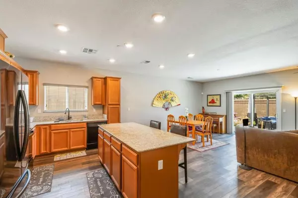 Los Banos, CA 93635,2066 Greenbriar DR #2066