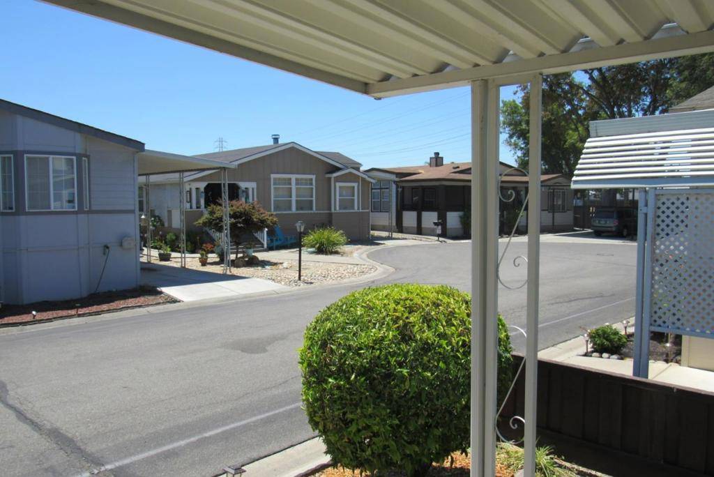 Sunnyvale, CA 94089,1225 Vienna DR
