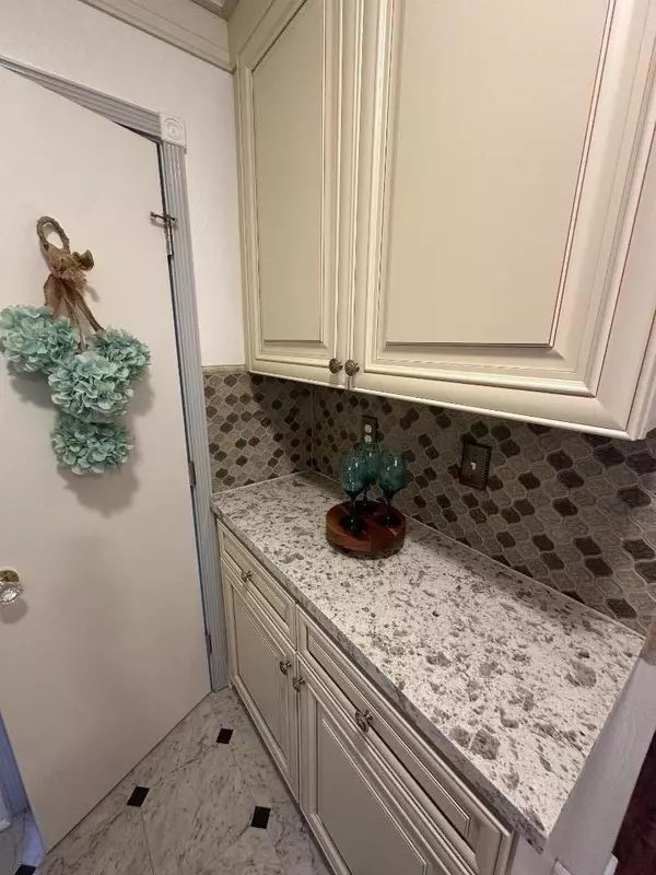 Redwood City, CA 94063,2727 Blenheim AVE