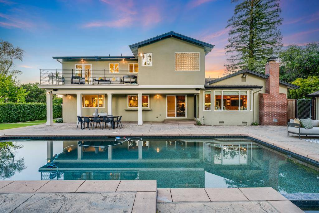 Los Altos, CA 94024,1455 Redwood DR