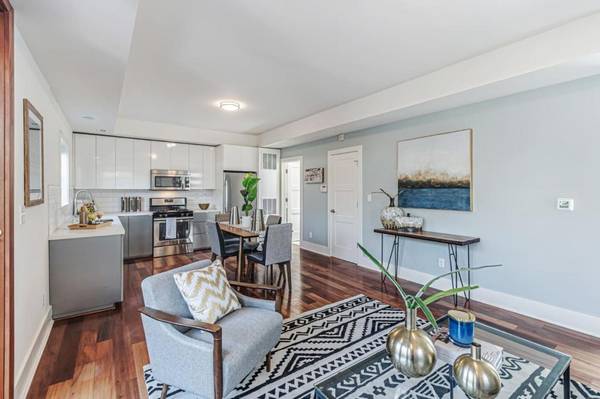 Oakland, CA 94608,1022 61st ST