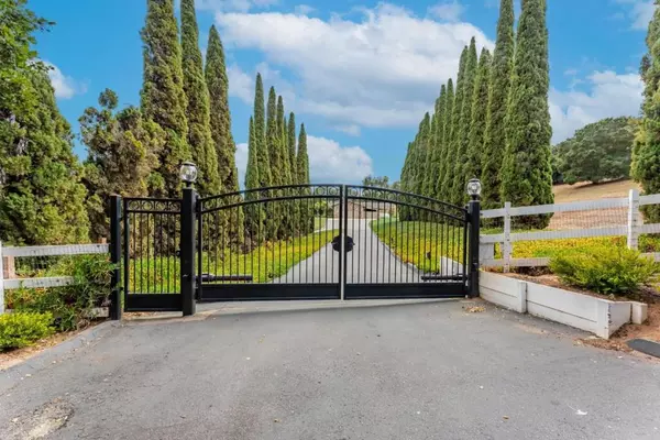 San Juan Bautista, CA 95045,475 Brown RD