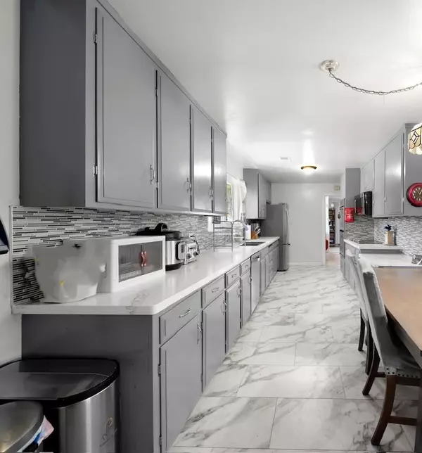 Sunnyvale, CA 94085,310 Jackson