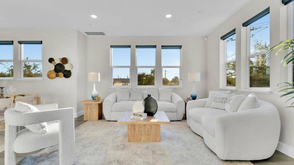 Sunnyvale, CA 94085,820 E Duane AVE #1
