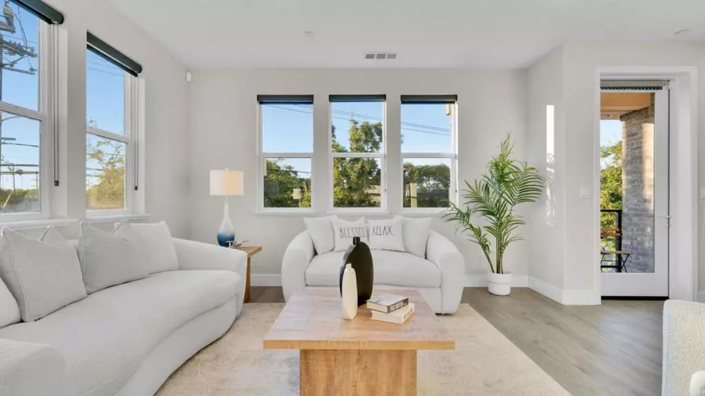 Sunnyvale, CA 94085,820 E Duane AVE #1