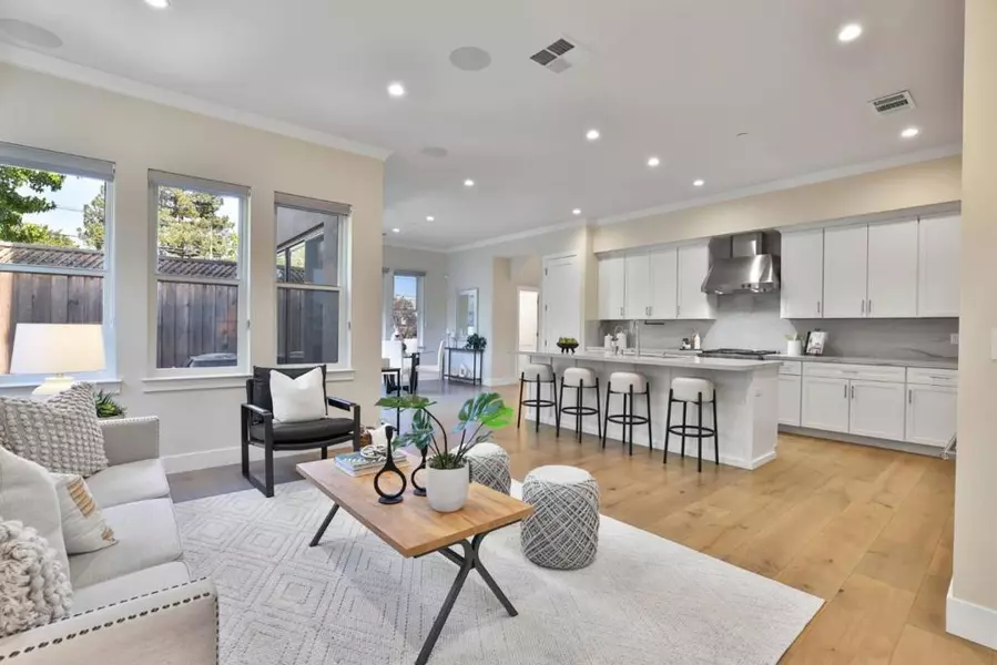 102 Hildebrand DR, Los Gatos, CA 95032