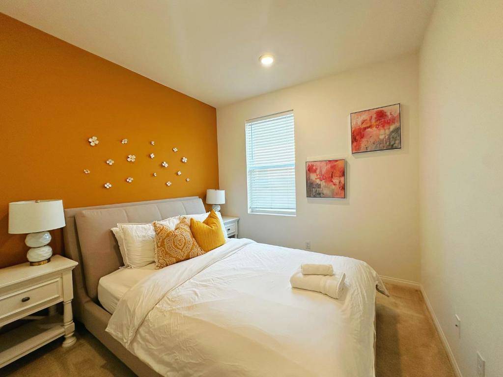 Irvine, CA 92614,249 Steely
