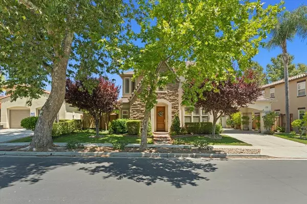 Gilroy, CA 95020,2316 Club DR