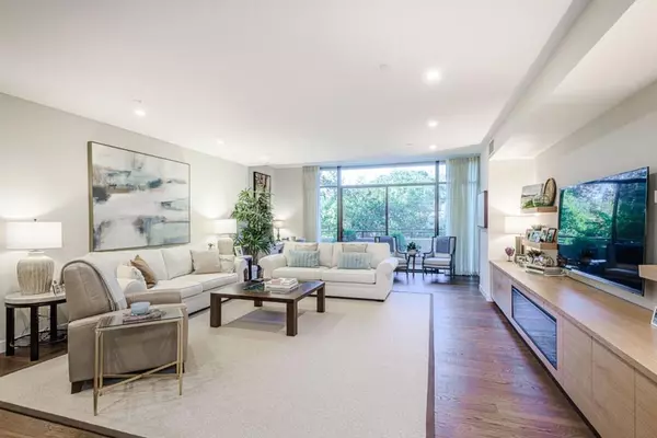 San Mateo, CA 94402,20 W 3rd AVE #202