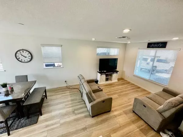 Sacramento, CA 95842,5517 Malibu Palm CT