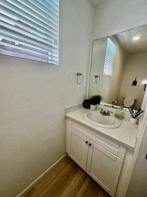 Sacramento, CA 95842,5517 Malibu Palm CT