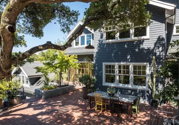 Redwood City, CA 94062,602 Vista DR
