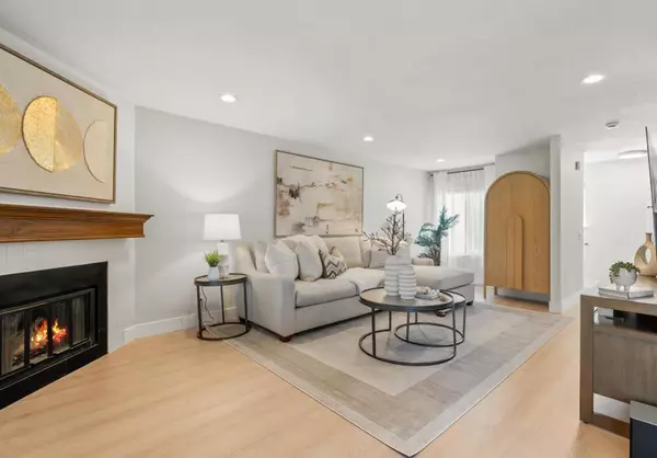 Los Gatos, CA 95032,766 Pollard RD