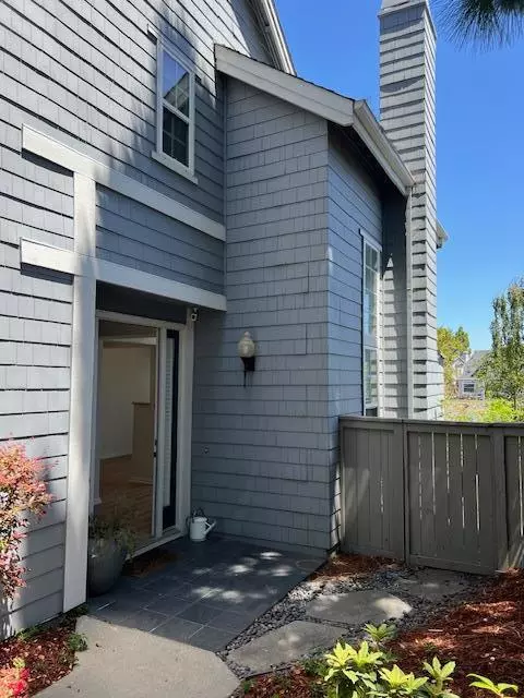Redwood City, CA 94065,63 WATERSIDE CIR