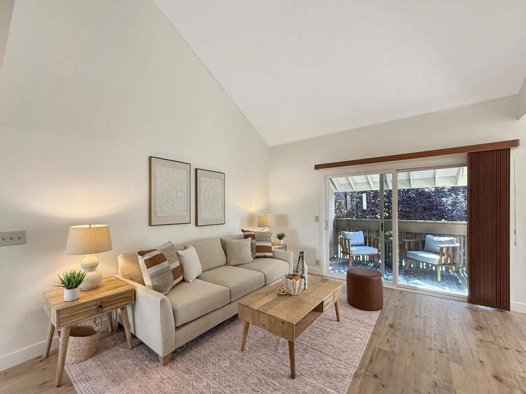 San Jose, CA 95126,1477 De Rose WAY #236