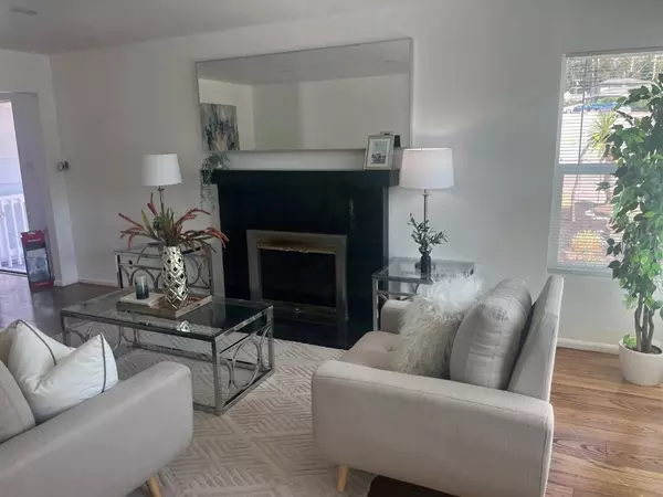 San Mateo, CA 94403,632 W 39th AVE