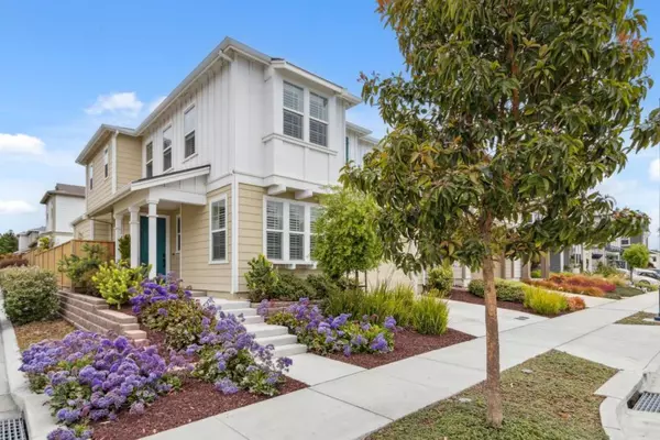 Marina, CA 93933,2610 Lighthouse LN