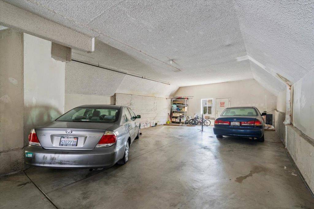 San Francisco, CA 94121,725 18th AVE
