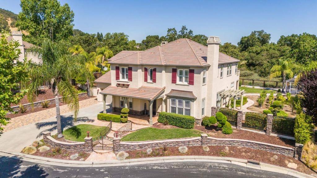 1961 Killarney CT, Gilroy, CA 95020