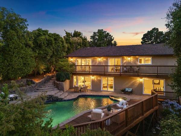 San Mateo, CA 94403,1647 Overland DR