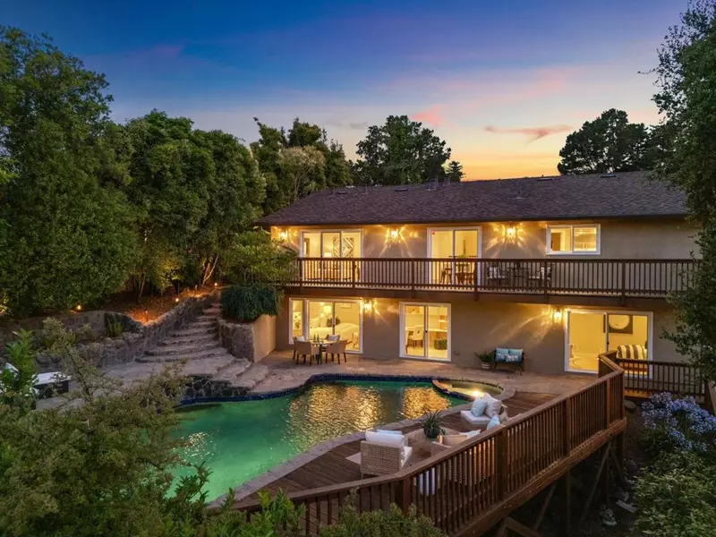1647 Overland DR, San Mateo, CA 94403