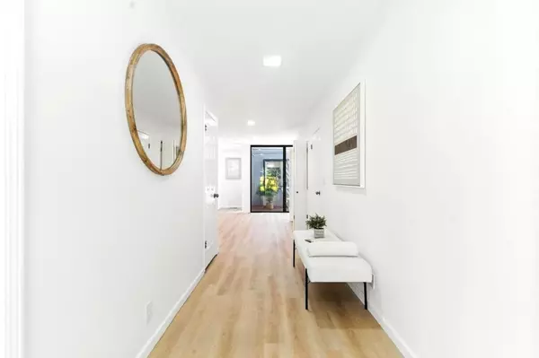Cupertino, CA 95014,23000 Stonebridge