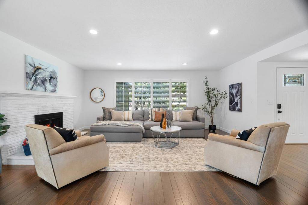Saratoga, CA 95070,18709 Metler CT