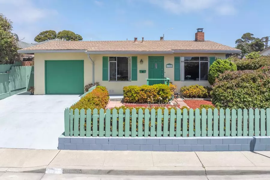 1700 Luxton ST, Seaside, CA 93955