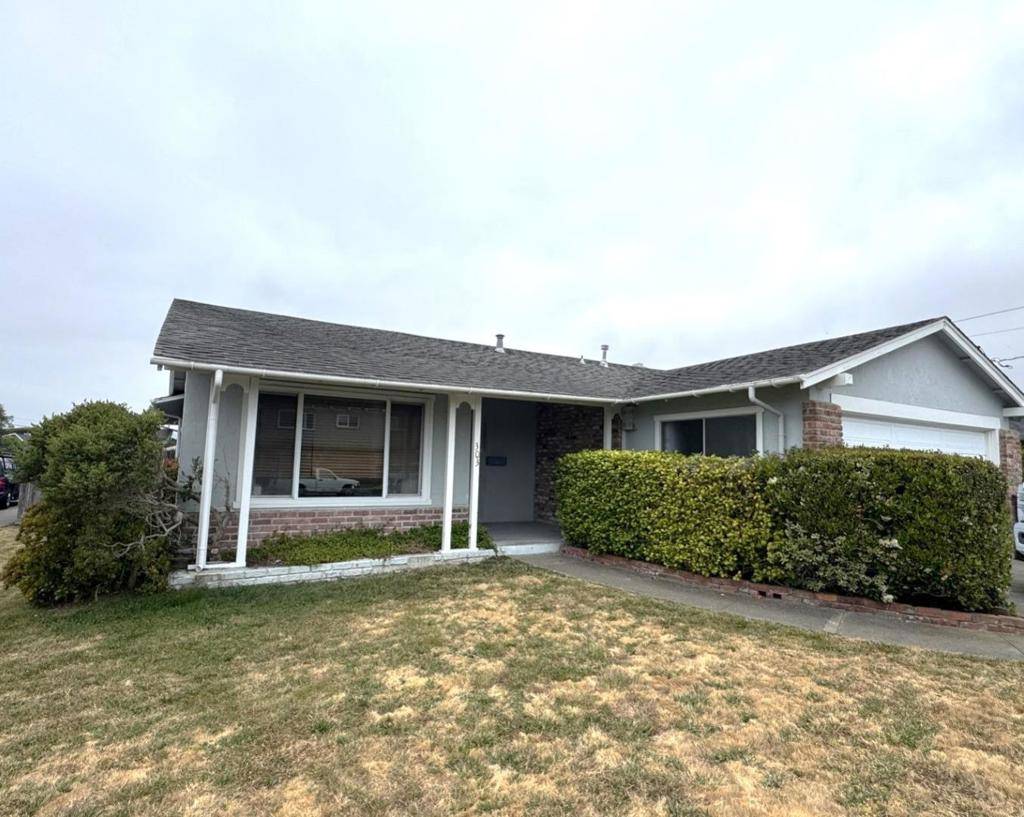 303 Filbert ST, Half Moon Bay, CA 94019