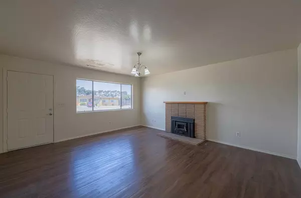 Marina, CA 93933,3114 Flower CIR