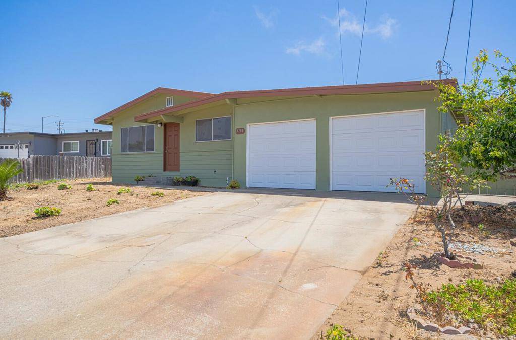 Marina, CA 93933,3114 Flower CIR