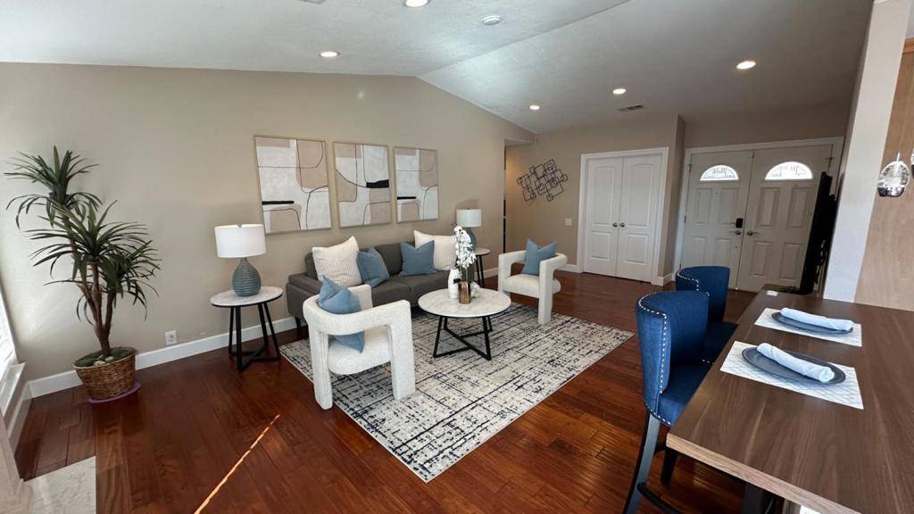 Hayward, CA 94545,27941 Emerson AVE