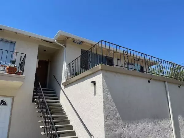 San Jose, CA 95124,3949 Starview DR