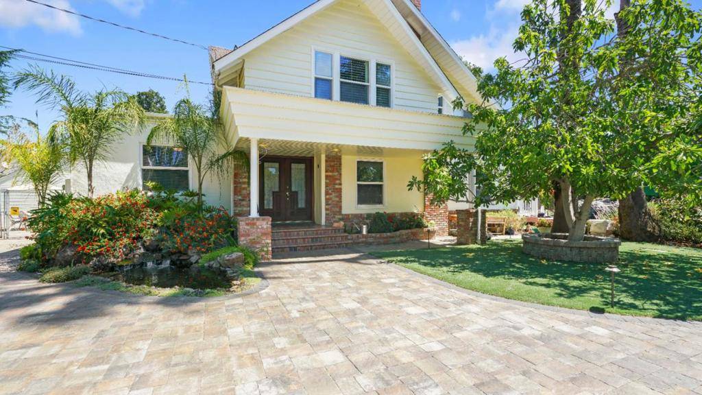 Redwood City, CA 94062,1130 Edgewood RD