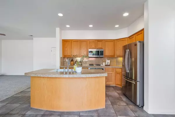 Hollister, CA 95023,1101 Freedom DR